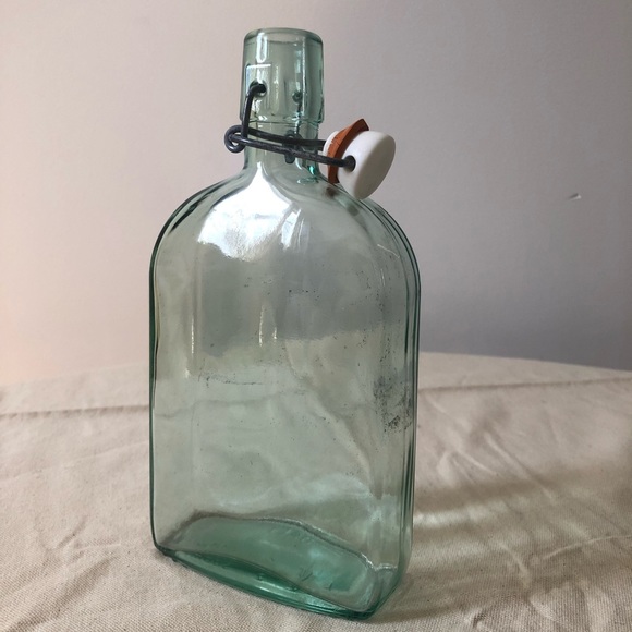 500ml Italian Glass Bottle with Stopper - Picture 2 of 5